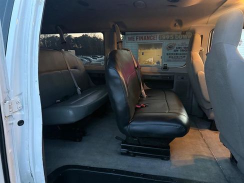 Used 2013 Ford E-350 and Econoline 350 XLT image 15
