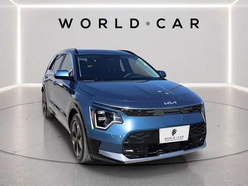 Certified 2024 Kia Niro Wave image 1