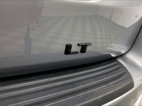 Used 2024 Chevrolet Tahoe LT image 9