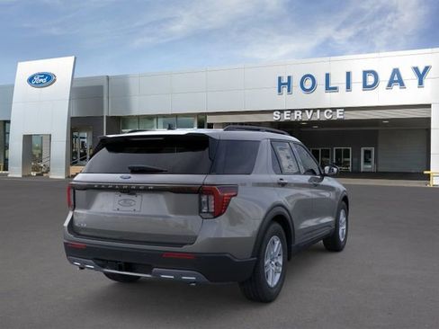 New 2026 Ford Explorer Active RWD image 8
