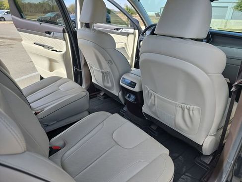 Used 2020 Hyundai Palisade Limited image 11