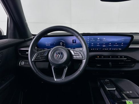 Used 2025 Buick Enclave Preferred image 17