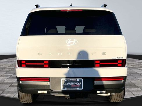 Used 2025 Hyundai Santa Fe Limited image 4