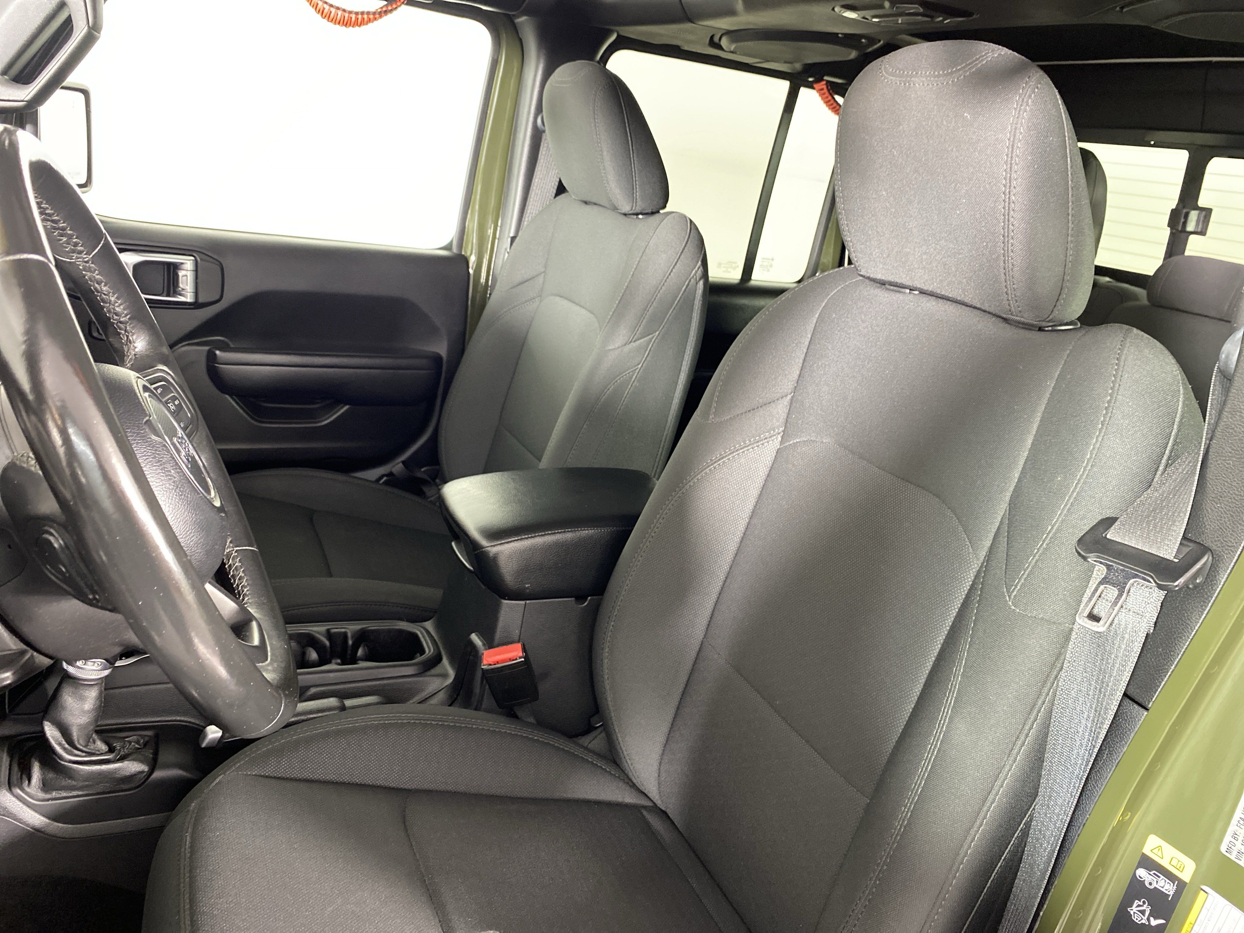 Used 2022 Jeep Gladiator Sport AWD/4WD image 16