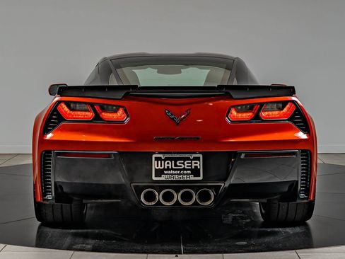 Used 2016 Chevrolet Corvette Z06 w/ 3LZ Preferred Equipment Group RWD image 6