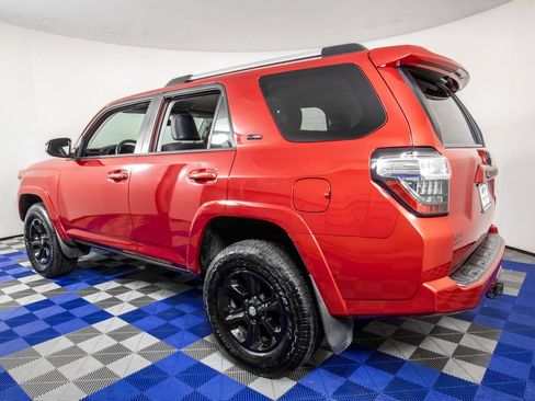 Used 2020 Toyota 4Runner SR5 Premium AWD/4WD image 8
