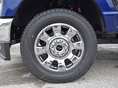 New 2026 Ford F250 Lariat w/ Chrome Package image 25