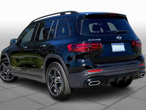 New 2026 Mercedes-Benz GLB 250 4MATIC image 16