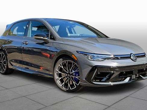 New 2026 Volkswagen Golf image 2