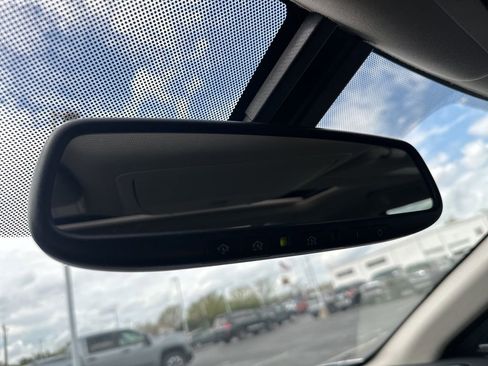 Used 2017 Nissan Maxima Platinum w/ Medallion Package image 22