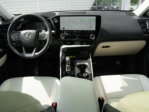 Used 2025 Lexus NX 350h AWD w/ Accessory Package (2T) image 8