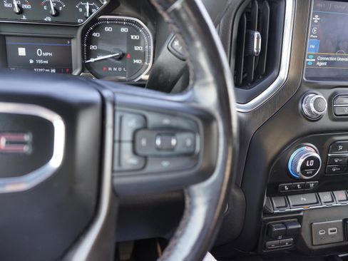 Used 2022 GMC Sierra 1500 AT4 w/ AT4 Premium Package image 12