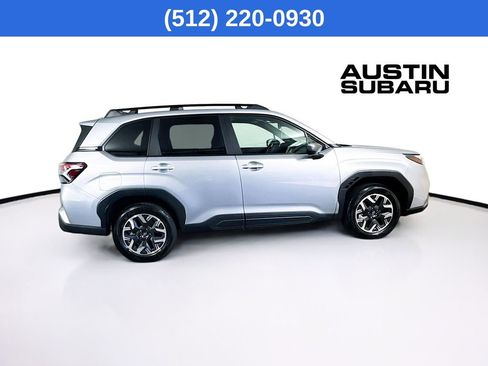 Used 2026 Subaru Forester Premium image 9