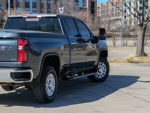 Used 2020 Chevrolet Silverado 2500 LTZ w/ LTZ Texas Edition AWD/4WD image 27