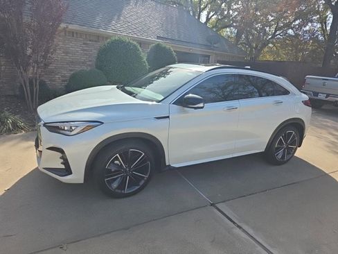 Used 2023 INFINITI QX55 Essential image 7