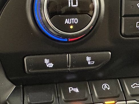 Used 2019 Chevrolet Silverado 1500 LT Trail Boss AWD/4WD image 35