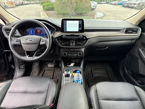 Used 2020 Ford Escape Titanium w/ Titanium Premium Package 2.0 AWD/4WD image 28