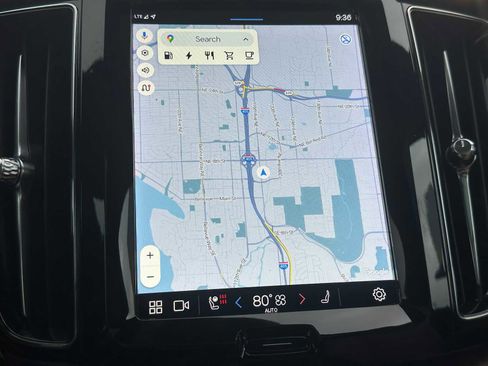 Certified 2023 Volvo XC60 T8 Ultimate w/ Climate Package image 27