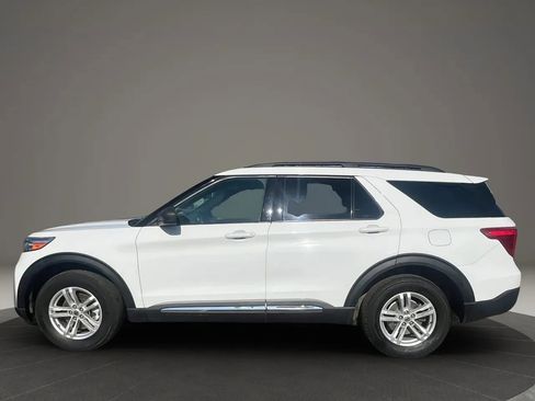 Used 2020 Ford Explorer XLT AWD/4WD image 8