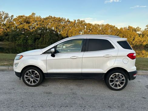 Used 2020 Ford EcoSport Titanium image 2