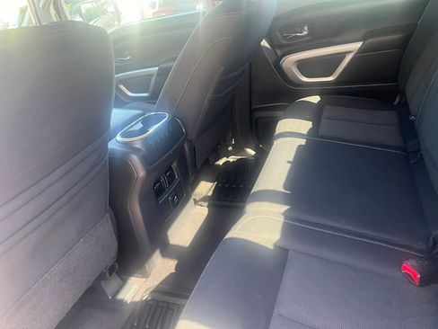 Used 2017 Nissan Titan SV AWD/4WD image 20