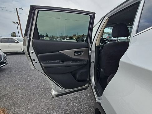 Used 2021 Nissan Murano S image 32