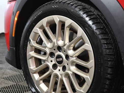 Certified 2025 MINI Cooper S image 31
