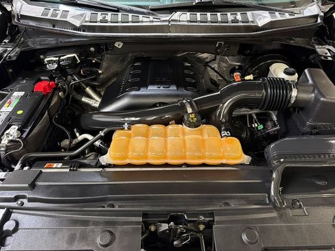 Used 2016 Ford F150 Platinum w/ Equipment Group 701A Luxury RWD image 54
