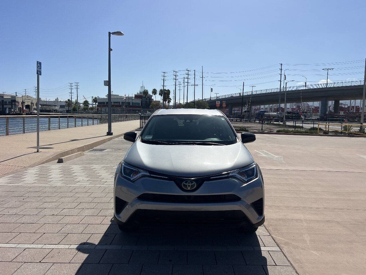 Used 2018 Toyota RAV4 LE w/ Carpet Mat Package FWD image 7