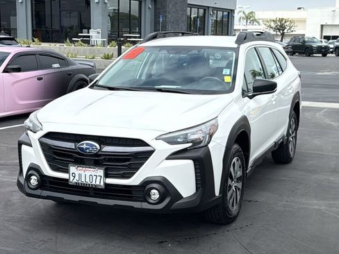 Certified 2024 Subaru Outback AWD/4WD image 3