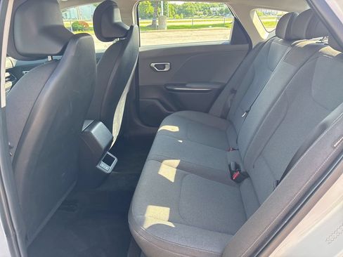 Used 2025 Kia K4 FWD image 39