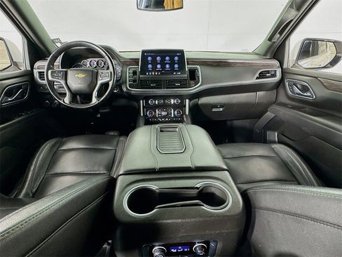 Used 2021 Chevrolet Suburban LT image 31