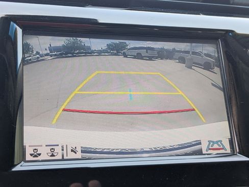 Used 2018 Toyota Camry SE w/ Moonroof Package FWD image 23