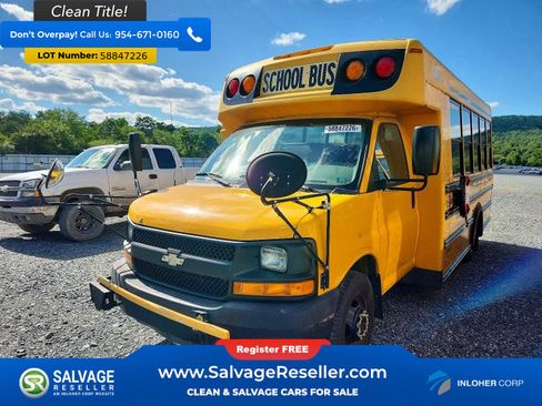 Used 2010 Chevrolet Express 3500 Extended w/ School Bus Package RWD image 3