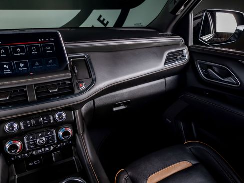 Used 2022 GMC Yukon AT4 w/ Max Trailering Package image 7