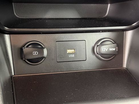 Used 2022 Hyundai Kona SEL FWD image 27