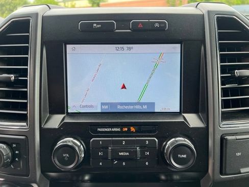 Used 2020 Ford F150 XLT w/ Equipment Group 302A Luxury AWD/4WD image 26