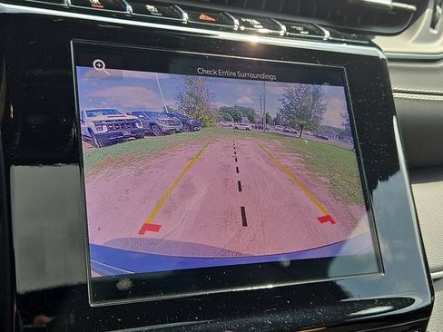 Used 2023 Jeep Grand Cherokee Altitude AWD/4WD image 13