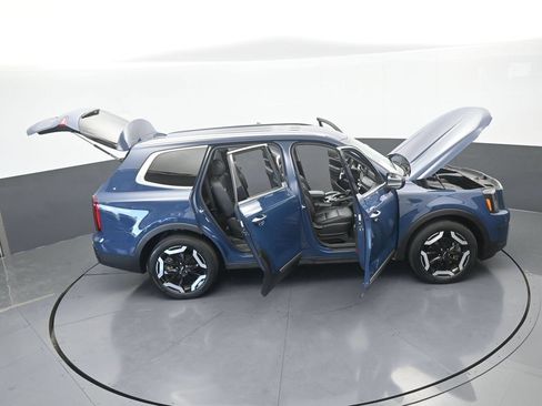 Used 2024 Kia Telluride S FWD image 66