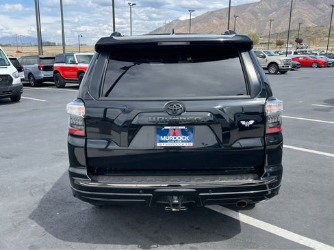 Used 2019 Toyota 4Runner Limited AWD/4WD image 9