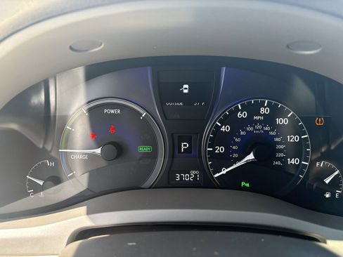 Used 2011 Lexus RX 450h AWD w/ Luxury Pkg image 32