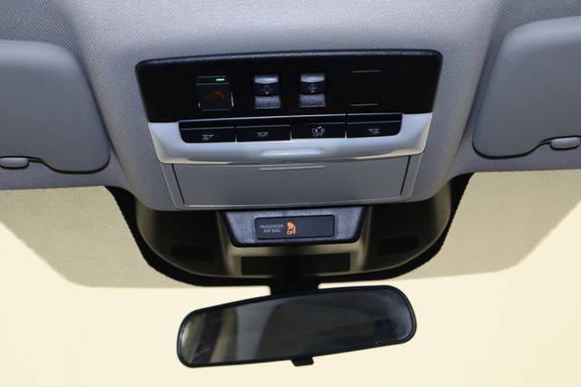 Used 2021 Nissan Rogue SV w/ Premium Package AWD/4WD image 25