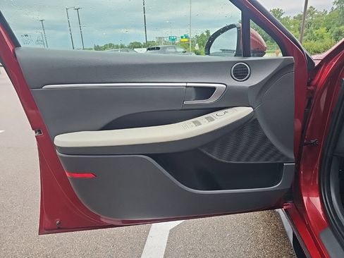 Certified 2025 Hyundai Sonata SEL FWD image 11