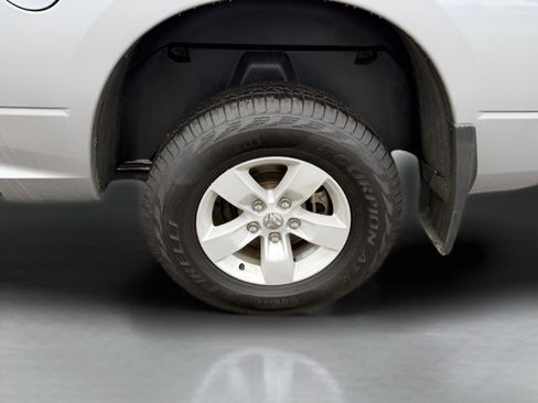 Used 2023 RAM 1500 Classic SLT w/ Protection Group AWD/4WD image 23