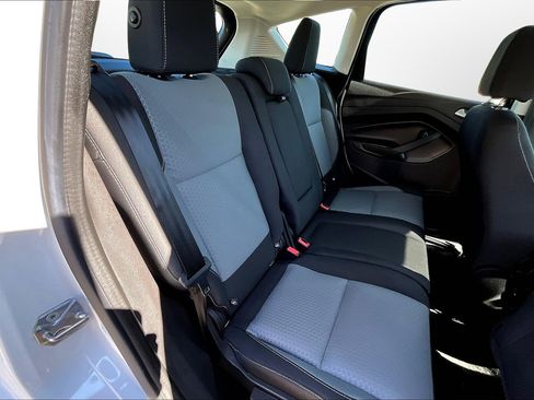 Used 2017 Ford C-MAX SE image 17