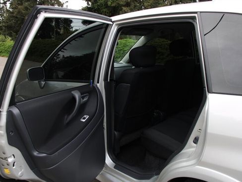 Used 2006 Suzuki Aerio SX FWD image 14