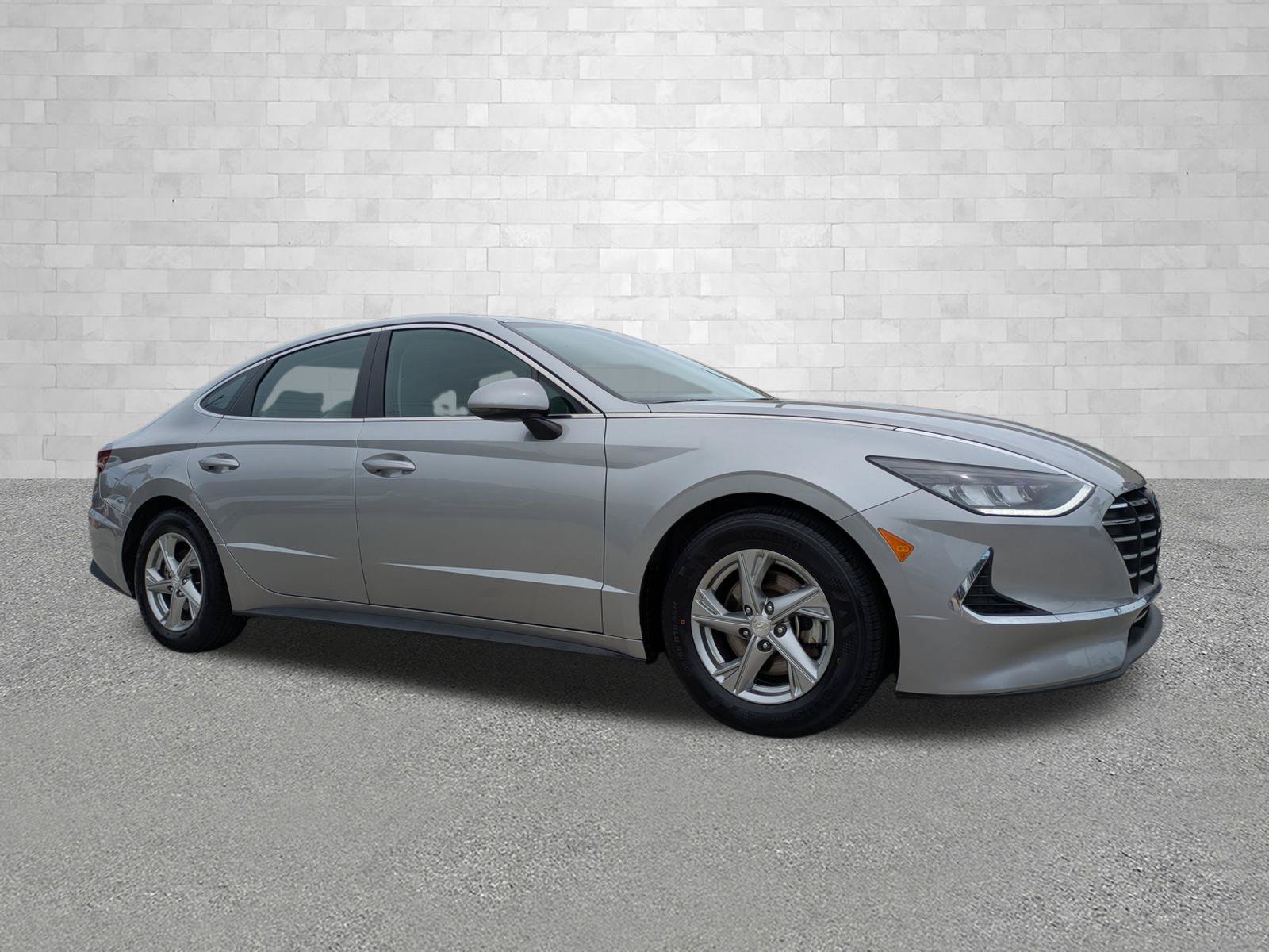 Used 2020 Hyundai Sonata SE FWD image 1
