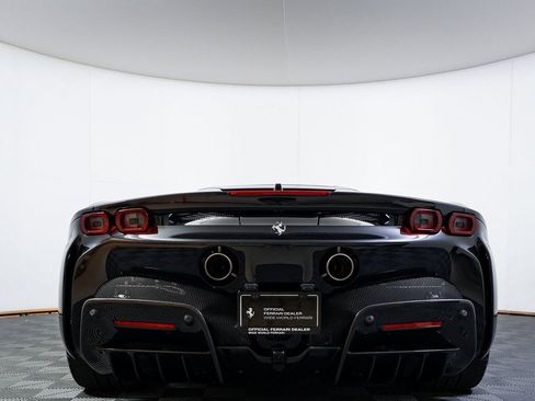 Used 2025 Ferrari SF90 Spider image 13