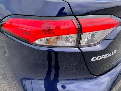 Used 2024 Toyota Corolla LE FWD image 28