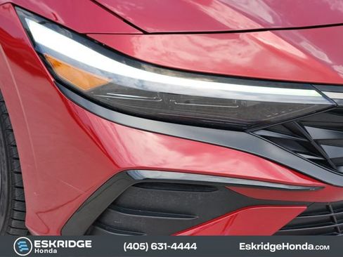Used 2024 Hyundai Elantra SEL w/ Convenience Package FWD image 9